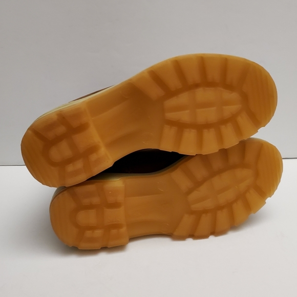 New Blundstone Crazy Horse Chelsea Boot - Picture 5 of 6